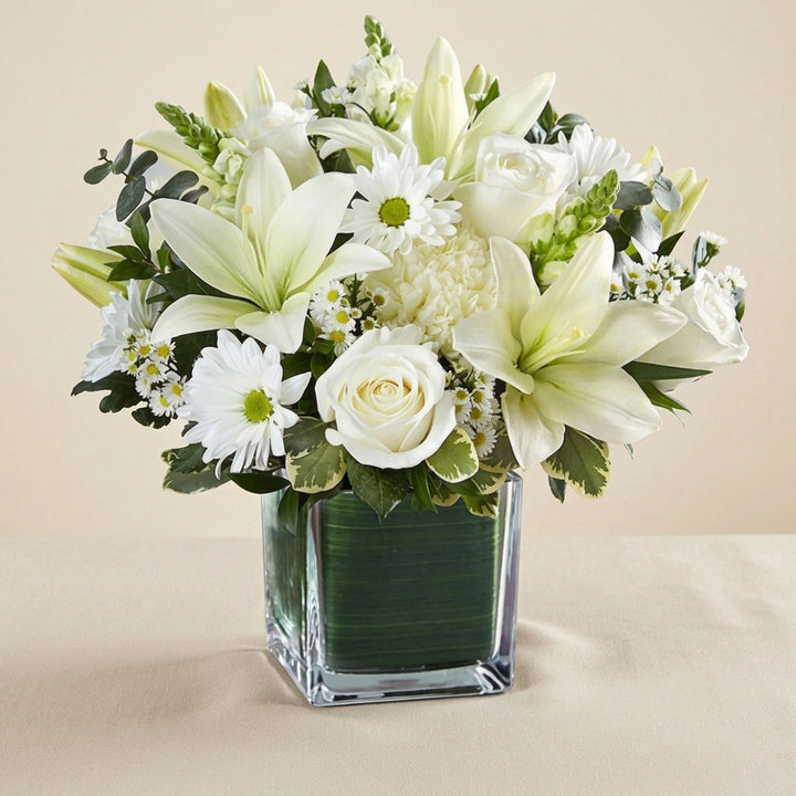 Beautiful White Flowers Vase