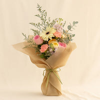 Pleasing Mixed Flowers Hand Bouquet